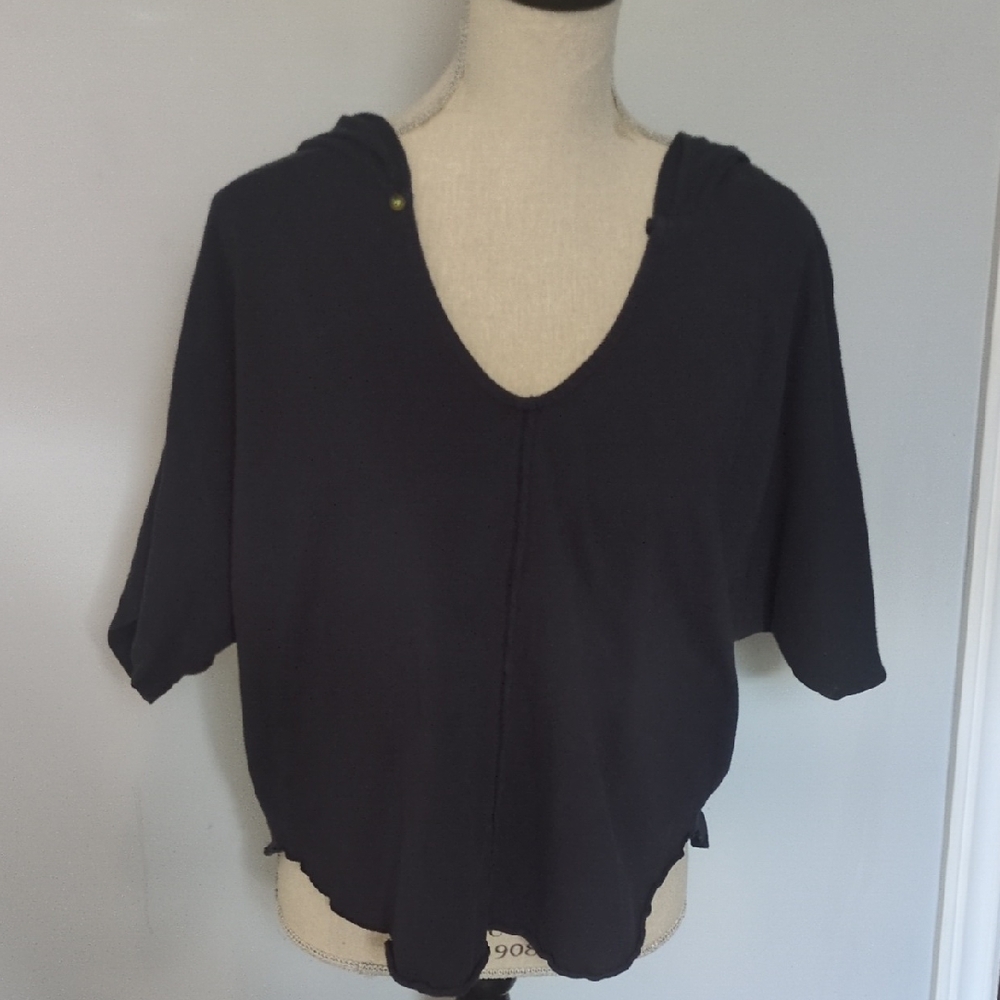 t.la Anthropologie Navy Blue V-Neck Short Sleeve Hoodie
